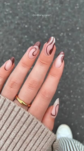 Abstract Brown and Cream Swirls nails